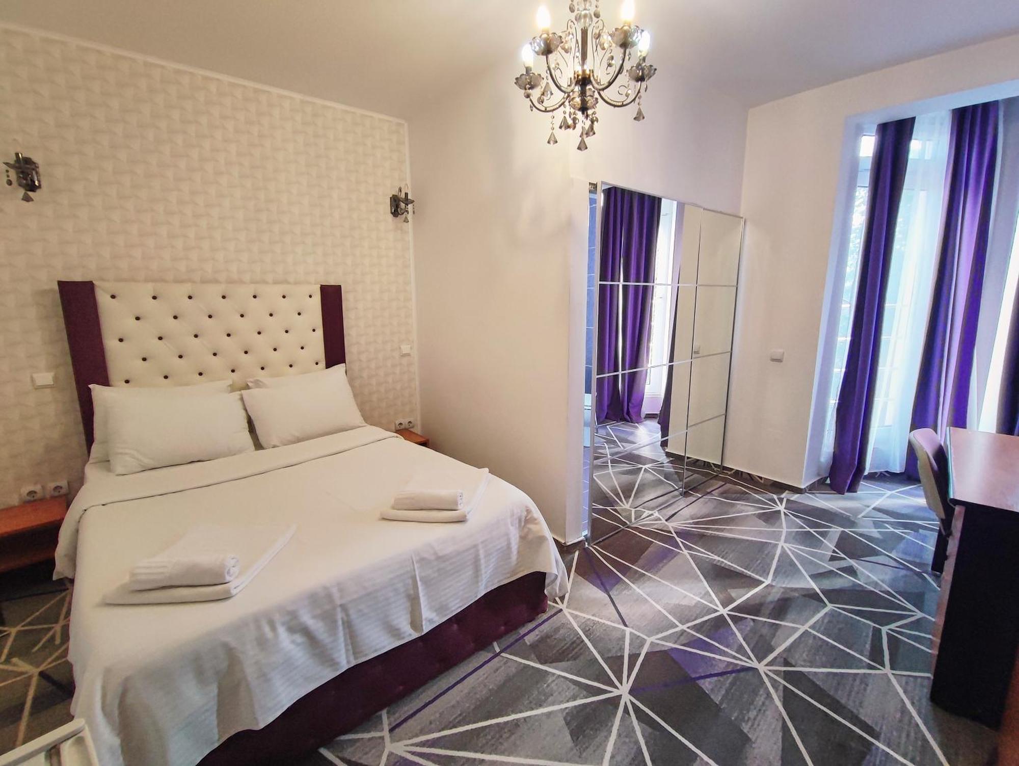 Iris Boutique Therme & Bucharest Otopeni Airport Eksteriør billede
