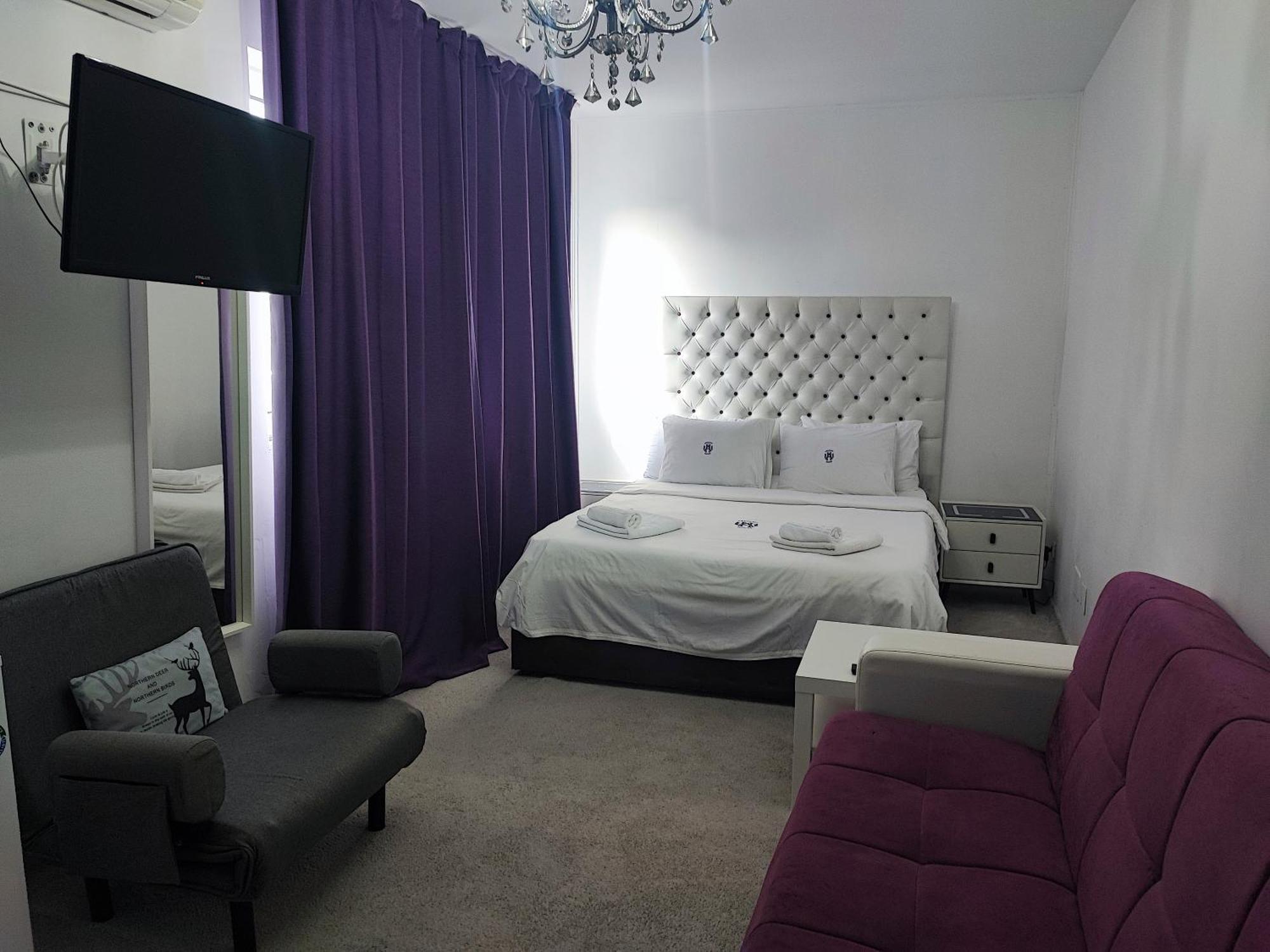 Iris Boutique Therme & Bucharest Otopeni Airport Eksteriør billede