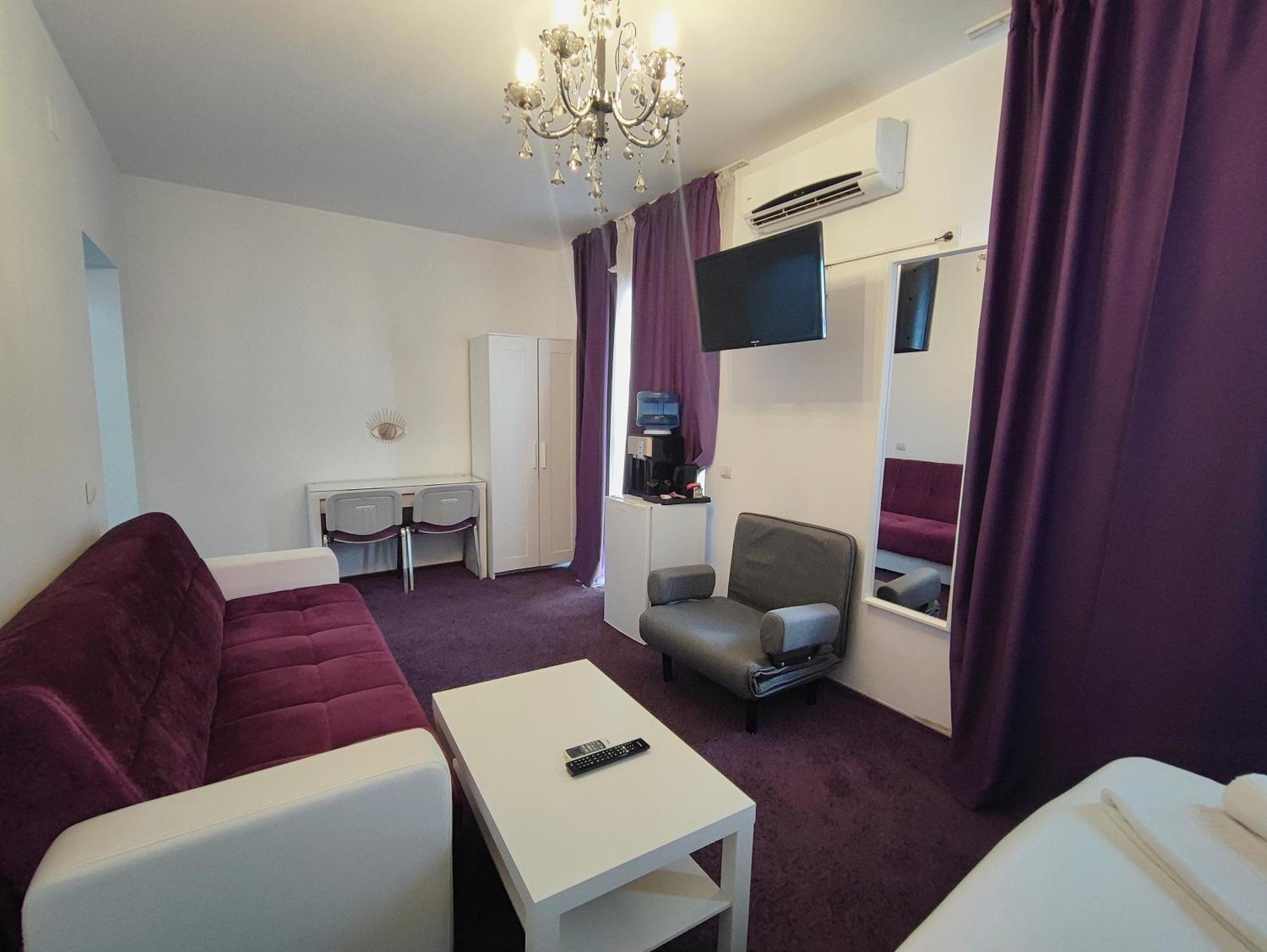 Iris Boutique Therme & Bucharest Otopeni Airport Eksteriør billede