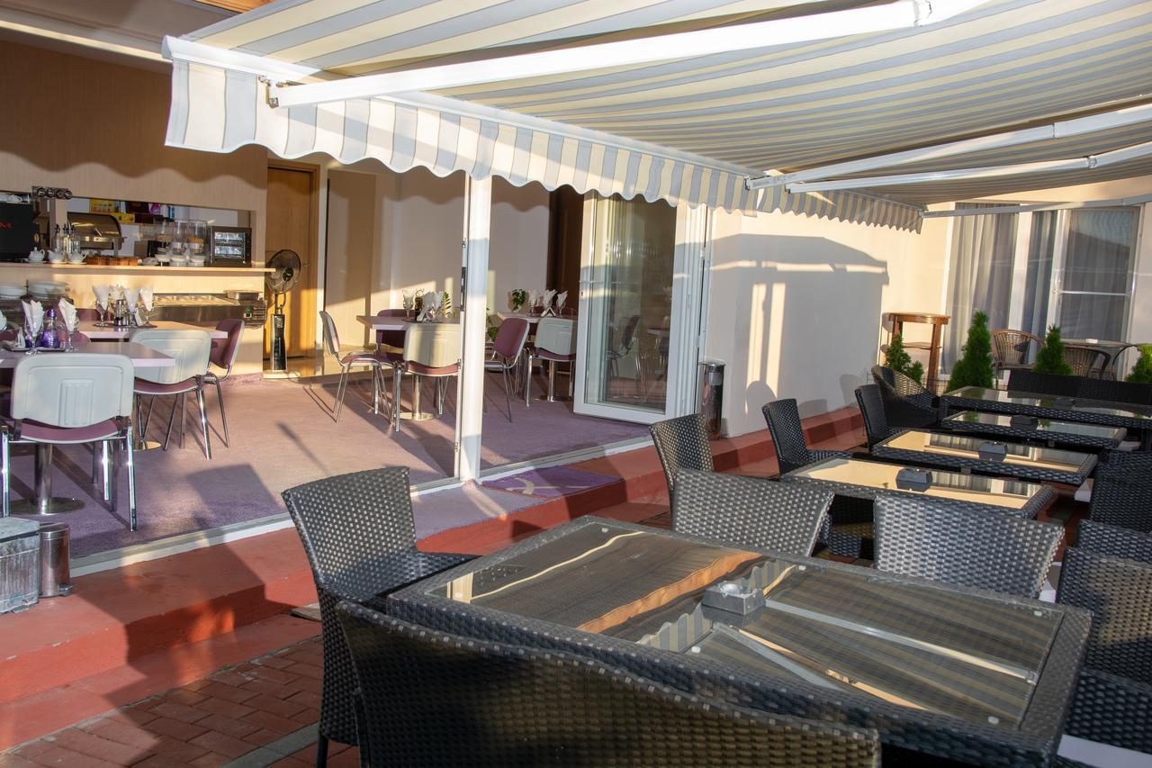 Iris Boutique Therme & Bucharest Otopeni Airport Eksteriør billede
