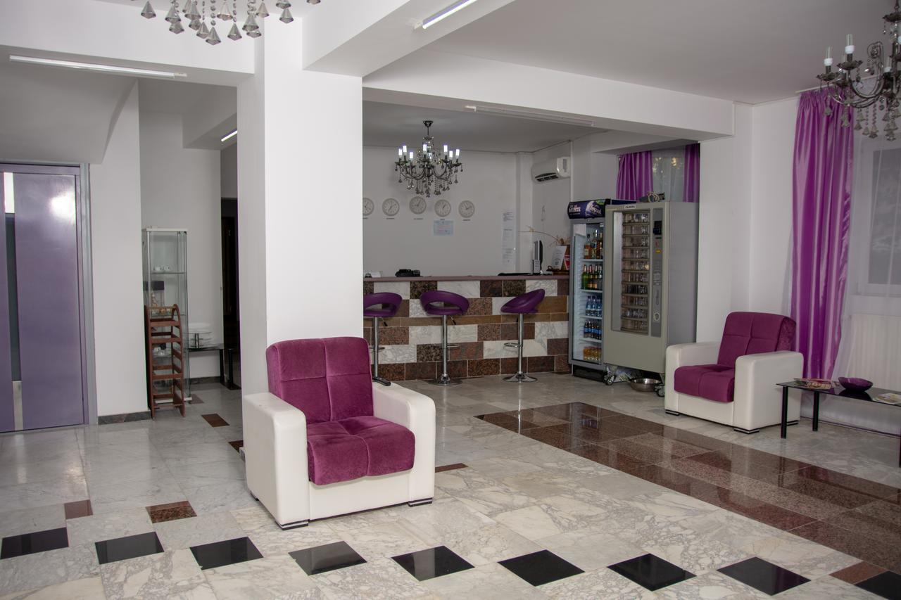 Iris Boutique Therme & Bucharest Otopeni Airport Eksteriør billede